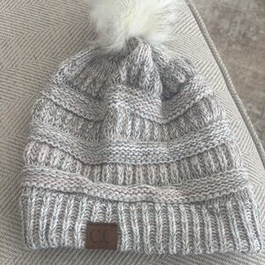 C.C Gray Knit Pom-Pom Beanie